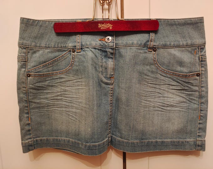 Blue Jeans Denim Skirt With Wide Belt Loops (44 EU / 12 US)