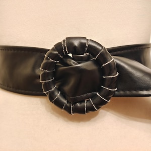 Wide Black 80&#39;s Vintage Faux Leather Adjustable Belt With Round Buckle