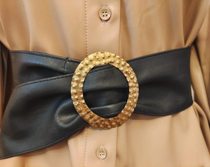 80's Vintage Wide Black Faux Leather Adjustable Belt With Golden Metal Buckle