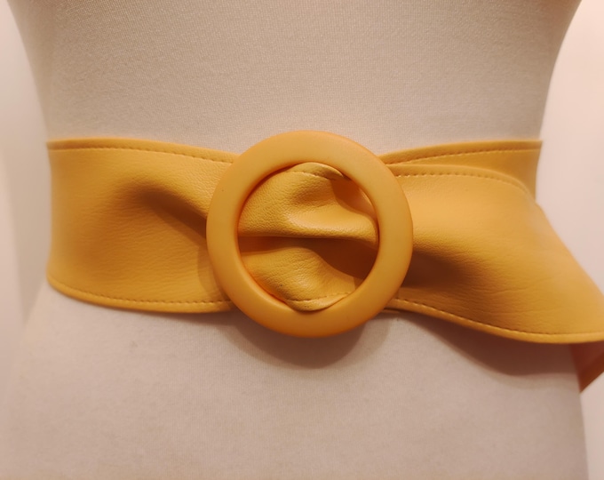 80's Vintage Wide Adjustable Yellow Faux Leather Belt