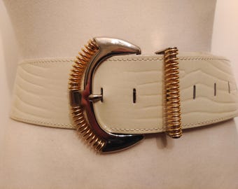 Vintage L Chessler White Wide Leather Belt S/M Silver Buckle  display picture 2