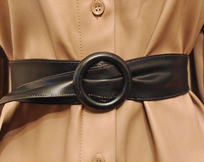 80's Vintage Black Faux Leather Adjustable Belt