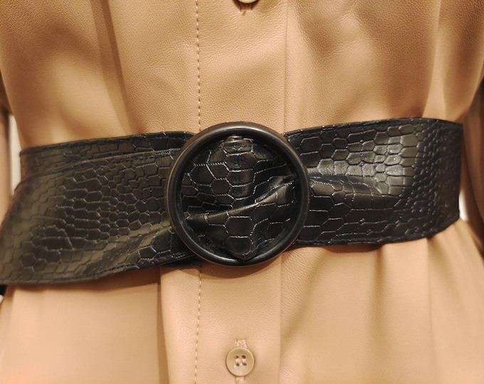 80's Vintage Black Faux Leather Adjustable Belt