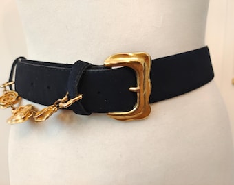 80's Vintage Black Faux Leather Belt With Roses Chain And Golden Buckle