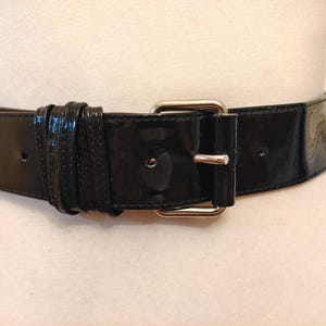 80&#39;s Vintage Wide Black Faux Leather Patent Belt