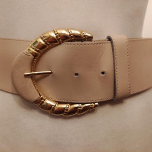 80&#39;s Vintage Wide Beige Real Leather Belt With Golden Metal Buckle