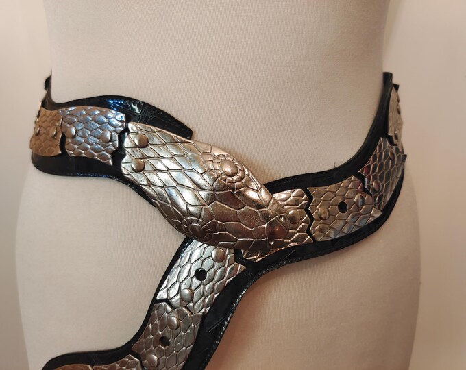 90's Vintage Black Leather Silver Metal Snake Belt