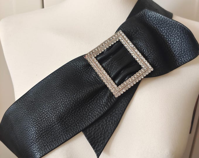 Vintage Wide Black Genuine Leather Belt With Gems Buckle