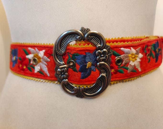 80's Vintage Red Flowers Belt With Silver Metal Buckle