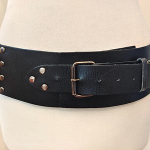 Breiter Schwarzer Echt Leder 90er Vintage Gürtel