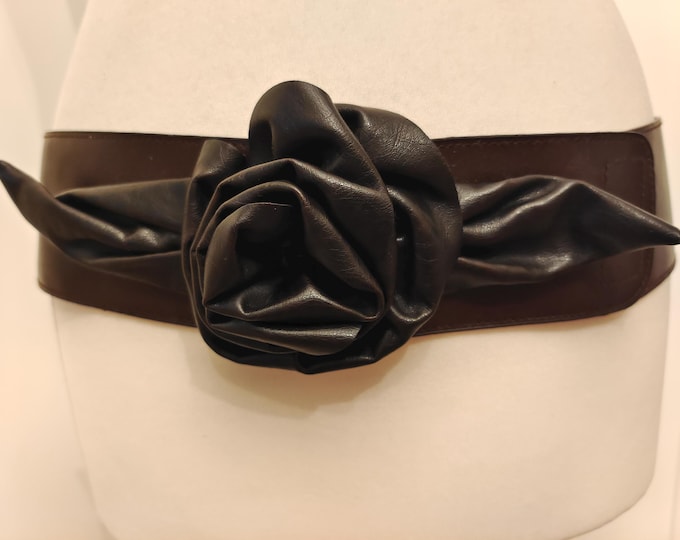 Wide Dark Brown Faux Leather Vintage 80's Belt With Rosa Flower Buckle