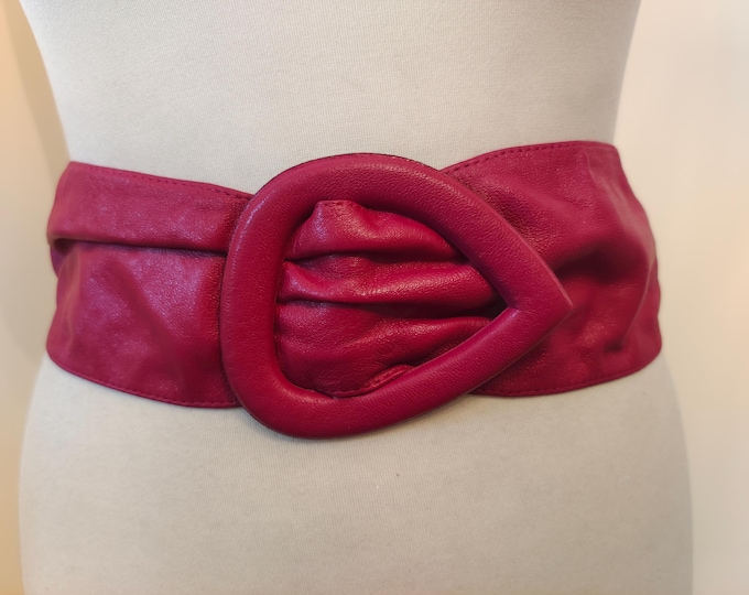 80's Vintage Wide Fucsia Faux Leather Belt