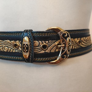 80&#39;s Vintage Golden Real Leather Belt With Golden Metal Buckle