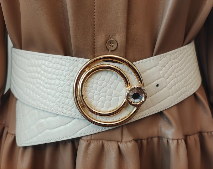 90's Vintage White Wide Real Leather Belt With Golden Metal Buckle