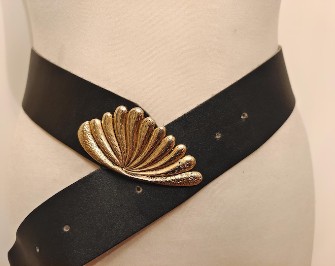 80's Vintage Black Real Leather Belt With Golden Metal Shell Buckle