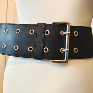 90s 'Bernd Götz' White Suede Leather Wide Chunky Statement Buckle Belt Size M
