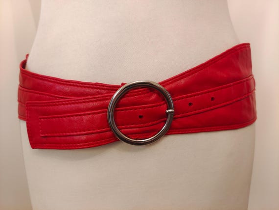 Wide Red Faux Leather Belt With Round Buckle by Bijou  display picture 3