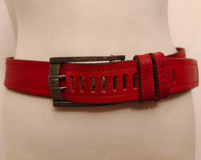 90's Vintage Regular Red Thick Leather Belt by GP&Max Made in Italy