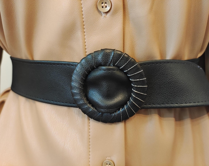 80's Vintage Black Faux Leather Adjustable Belt