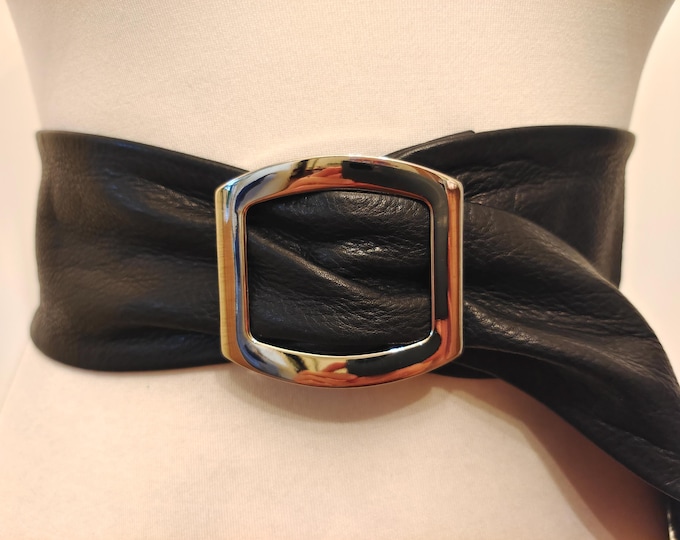 90's Vintage Wide Black Real Leather Adjustable Belt With Silver Metal Buckle by Comma