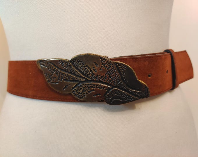 90's Vintage Faux Leather Brown Belt With Metal Leaf Buckle