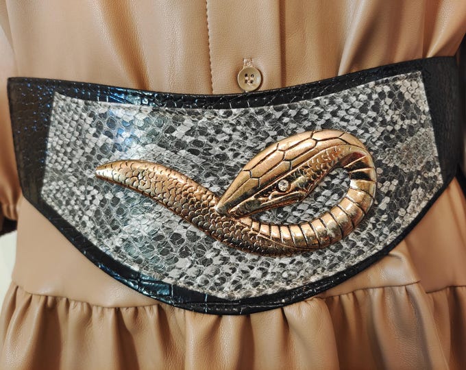 90's Vintage Black Faux Leather Belt With Golden Metal Snake Buckle