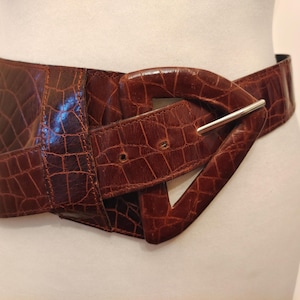 Vintage brede bruine riem van echt leer uit de jaren 80