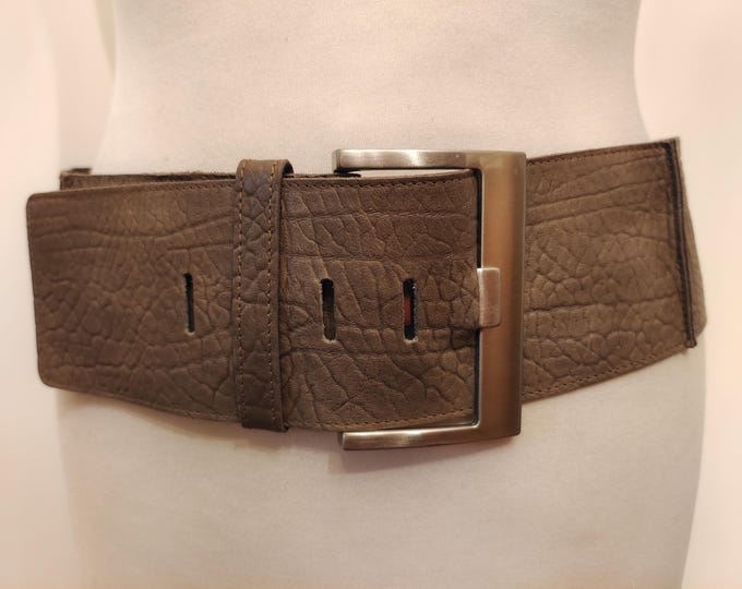 Wide Vintage Taupe Real Leather Belt by Robako Ceintures