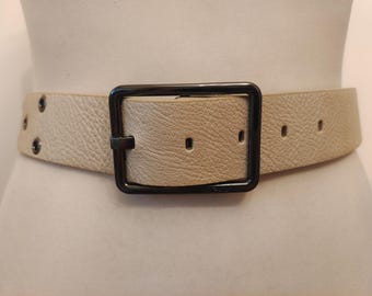 Regular White Pearl Faux Leather Belt With Metal Rings by MEXX