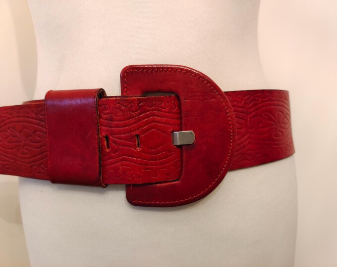 90's Vintage Wide Red Real Leather Belt by Meno Piu
