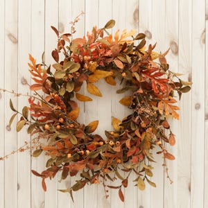 20 Inch Fall Wreath for Front Door, Autumn Oak Leaf & Pumpkin Berry Wreath, Artificial Harvest Decor for Farmhouse Walls, Thanksgiving Decor