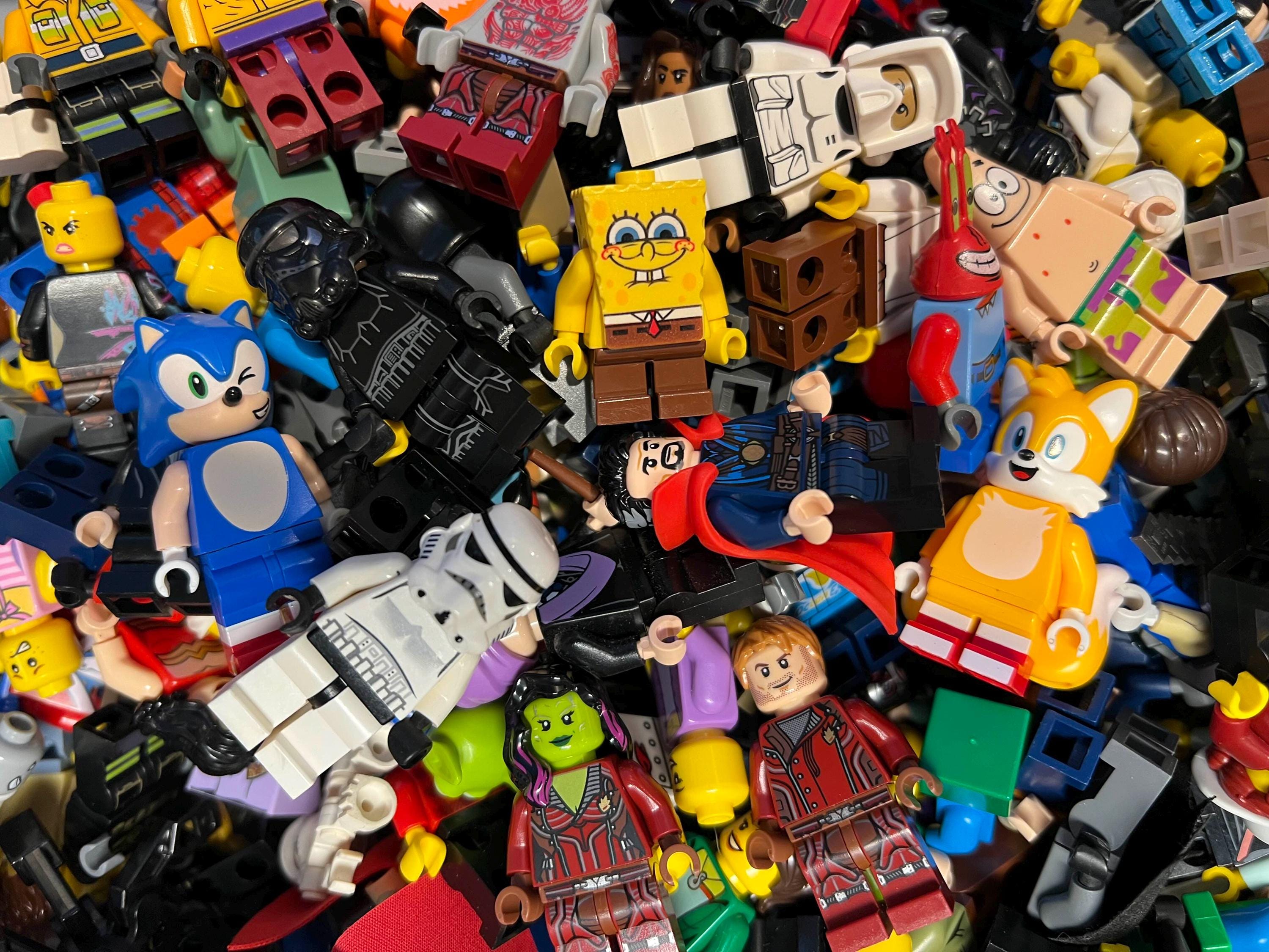 Lego minifigures surprise pack sale