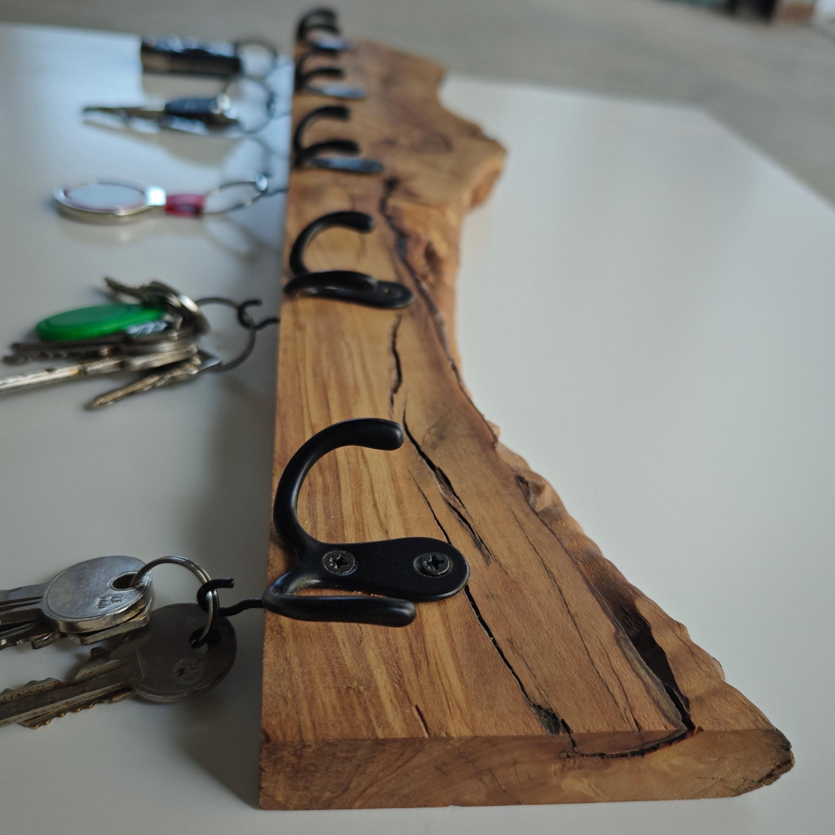 Optyuwah Cassetta portachiavi in legno con cavità europee, con 6 ganci