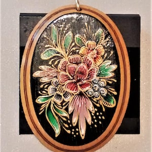 MM-102: Gorgeous, Painted Wood Flower Focal