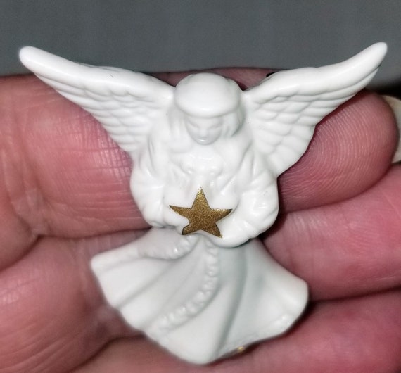 CH-128: Lenox Fine China Angel Pin- She is Holdin… - image 2