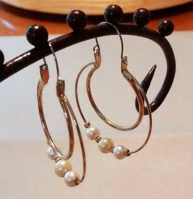 OJE-127 Vintage Hoop Earrings with Pearls