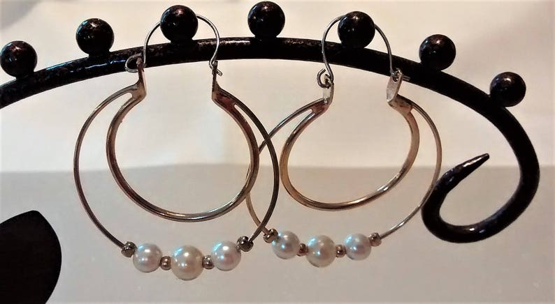 OJE-127 Vintage Hoop Earrings with Pearls