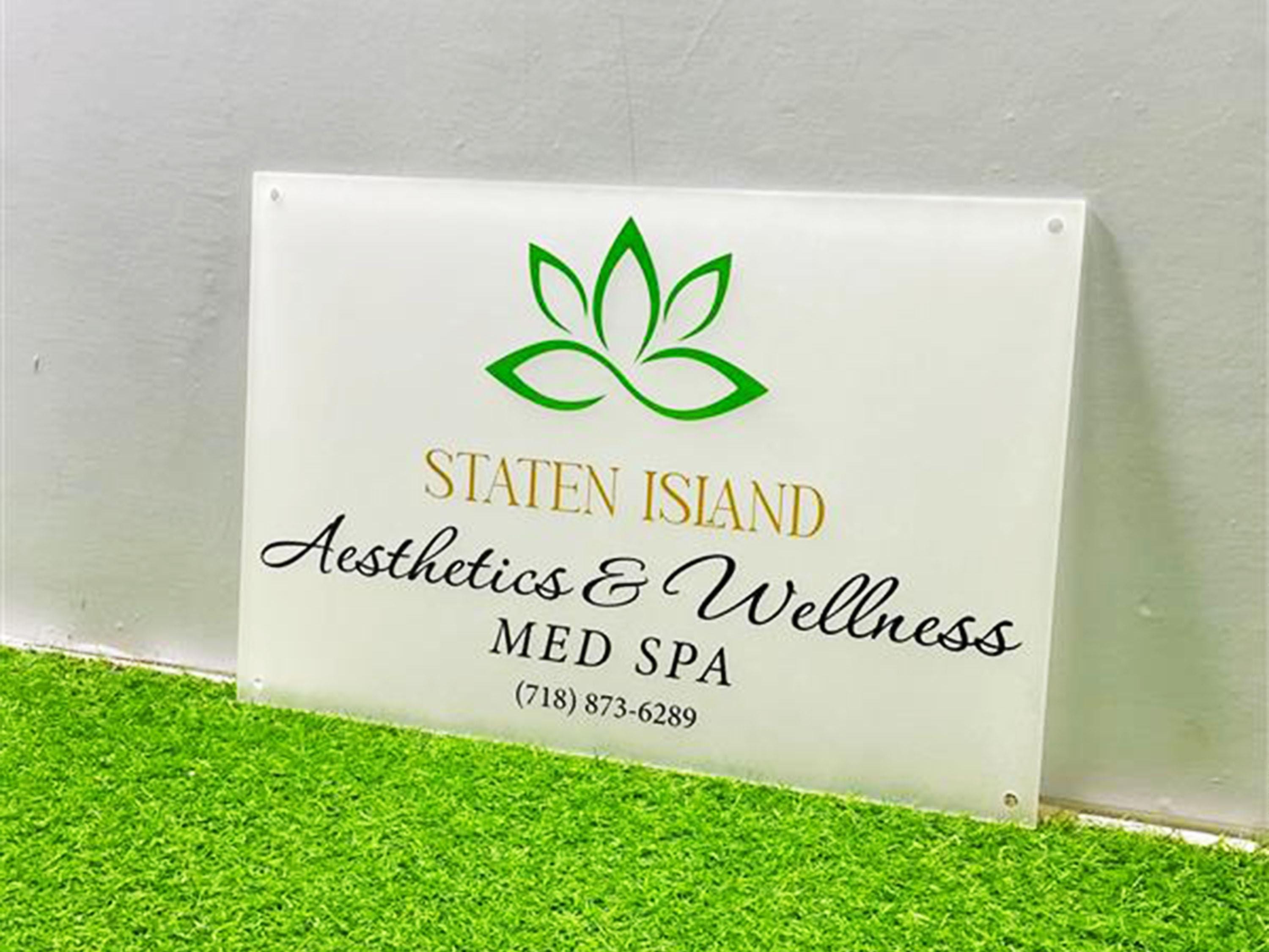 Custom QR Code Acrylic Business Sign | Custom Acrylic Beauty Logo Sign ...