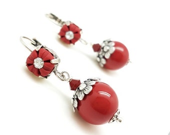 Earrings garnet red and silvery, bead dangling earrings dark red for women in polymer clay, pearls beads, cristal and brass