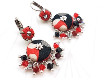 Rood en zwart oorbellen, etnische oorbellen, polymeer klei oorbellen, stof oorbellen, rode sieraden, mix en match oorbellen