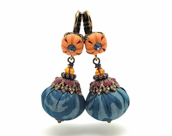 Boucles d'oreilles en tissu Liberty of London et argile polymère