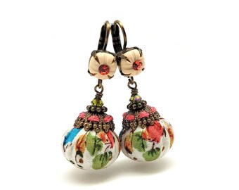 Beige and pink sleeper romantic earrings, jewelry from polymer clay and flowered fabric beads, liberty fashion jewellery