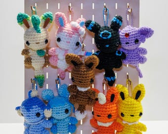 Eeveelutions - chibi eevee keychains - umbreon / espeon / vaporeon / sylveon / flareon / jolteon / leafeon / glaceon