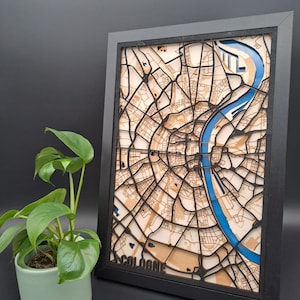 Köln - Premium 3D Stadtkarte aus Holz im Rahmen