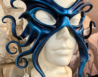 Cthulhu leather mask, hand-painted in black and blue, Halloween