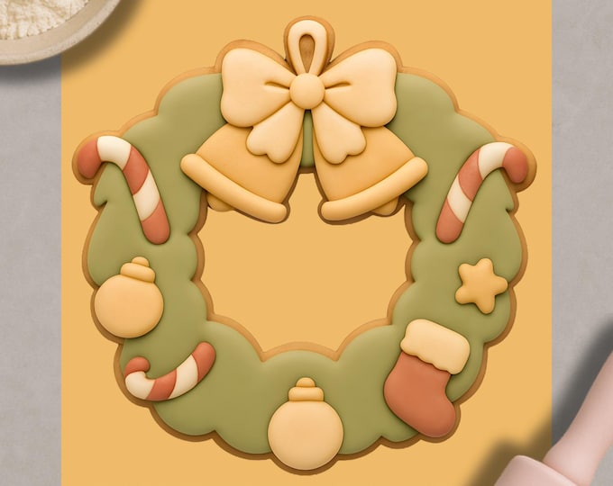 Christmas Wreath Cookie Cutter – Festive Holiday Baking Mold
