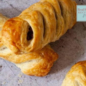 Receta de rollitos de salchicha con hojaldre: Desayuno vegetariano o con carne, alto en proteínas (descarga digital)