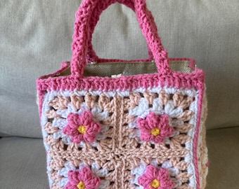 Rosa Blume häkeln Handtasche, häkeln Oma quadratische Tasche, süße Handtasche, Einkaufstasche, Geschenk für sie, Frau Geldbörse, häkeln