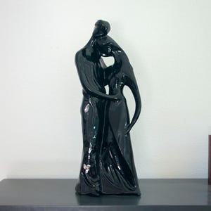 Mid Century Modern Black Ceramic Couple Statue &quot;The Lovers&quot; MCM Vintage Wedding Sculpture