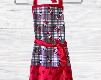 Mickey Fabric Apron, Red Mouse Head Ears pockets and ties,, kitchen cook chef baker mom girlfriend stocking stuffer